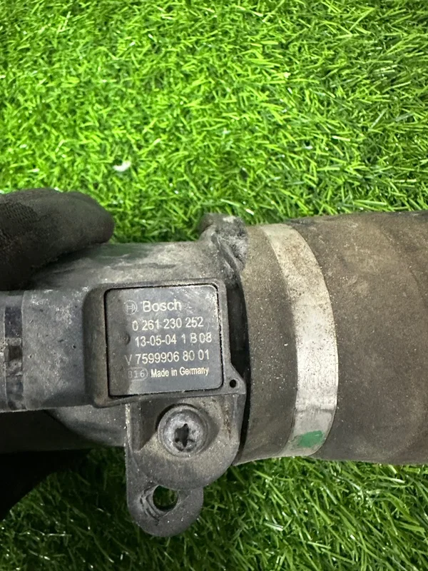 Патрубок интеркулера BMW 1-series F20 N13B16A 122 - миниатюра 7