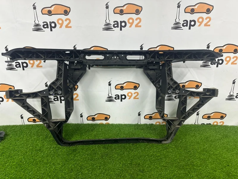 Рамка радиатора BMW X3 E83 2004 - миниатюра 6