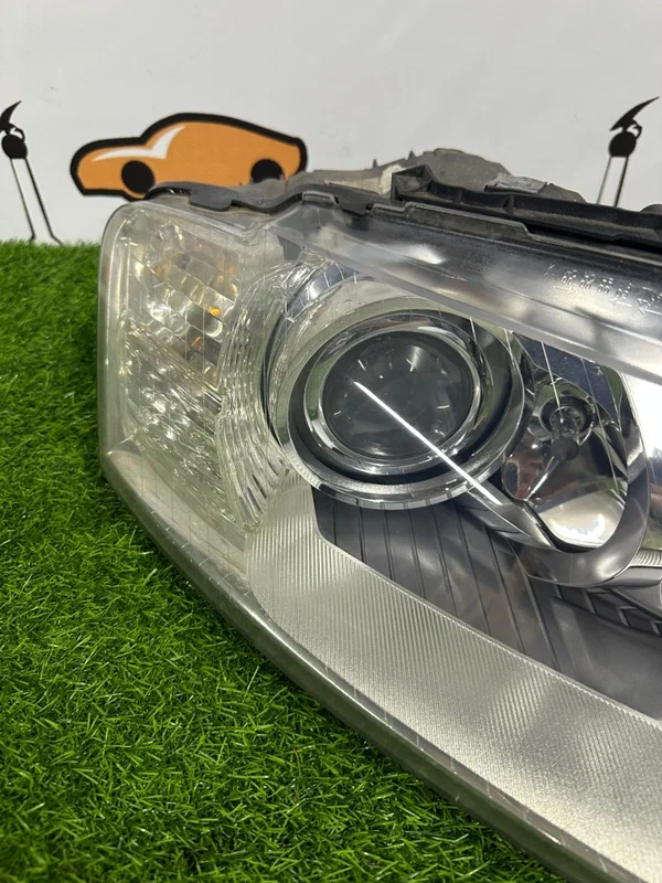Фара ксеноновая правая Audi A8 D3 BVJ 2006 - миниатюра 4