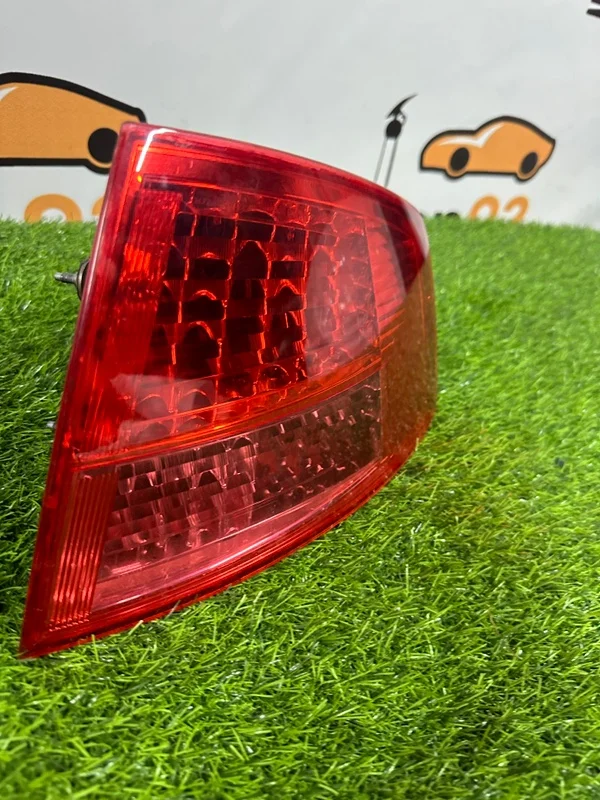 Стоп-сигнал правый Audi A8 D3 BVJ 2006 - миниатюра 2