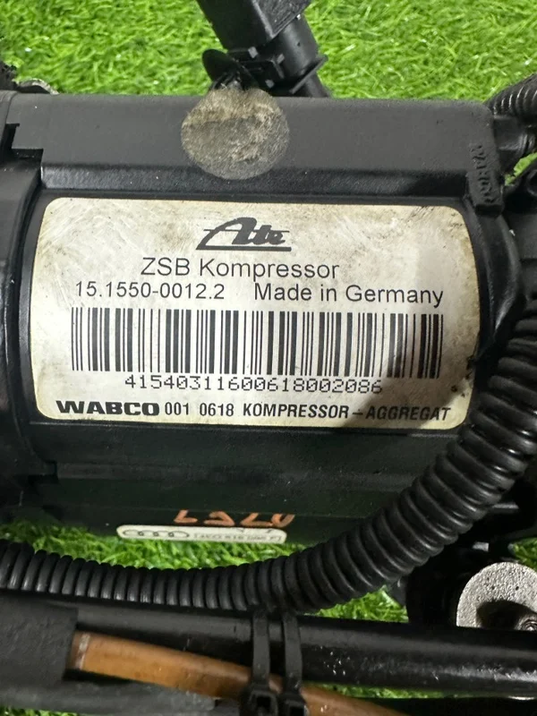 Компрессор подвески Audi A8 D3 BVJ 2006 - миниатюра 8