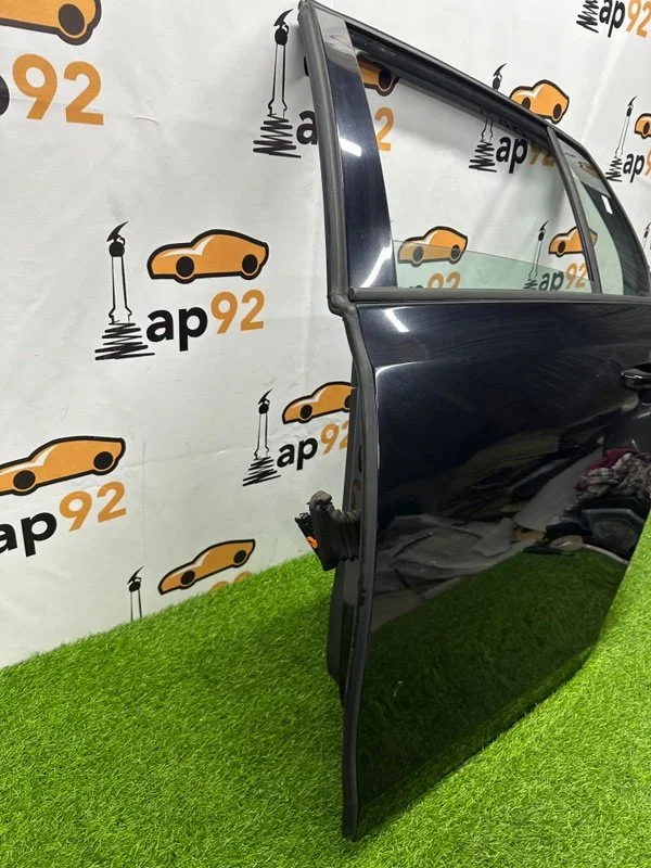 Дверь боковая задняя левая Volkswagen Golf MK6 - миниатюра 2