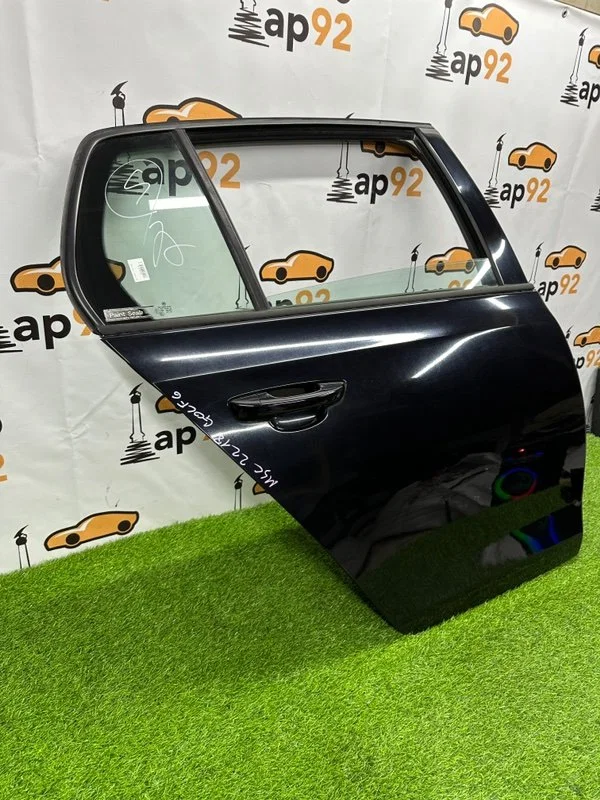 Дверь боковая задняя правая Volkswagen Golf MK6 - миниатюра 3