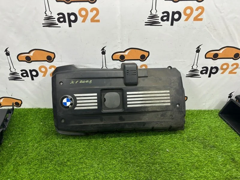 Декоративная крышка двигателя BMW X1 E84 N52B30A - изображение 1