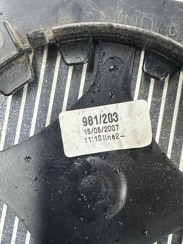 Зеркальный элемент правый BMW X3 E83 2004 - миниатюра 7