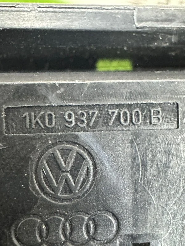 Разъем проводки Volkswagen Passat B7 CDAA 2013 - миниатюра 5