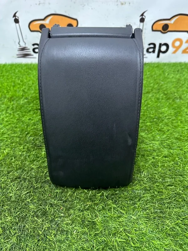 Подлокотник Skoda Octavia A7 CHPA 2014 - миниатюра 3