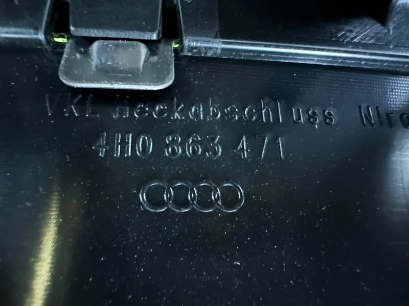 Накладка багажника Audi A8 D4 CTGA 2015 - миниатюра 10