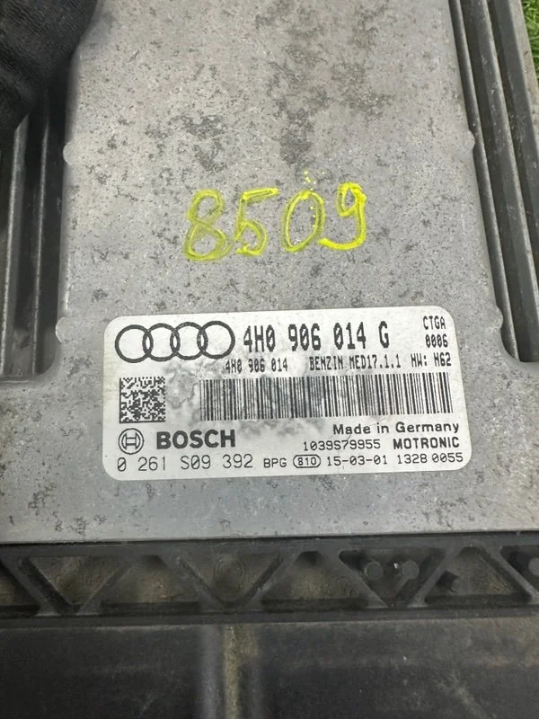 Блок управления двигателем Audi A8 D4 CTGA 2015 - миниатюра 6