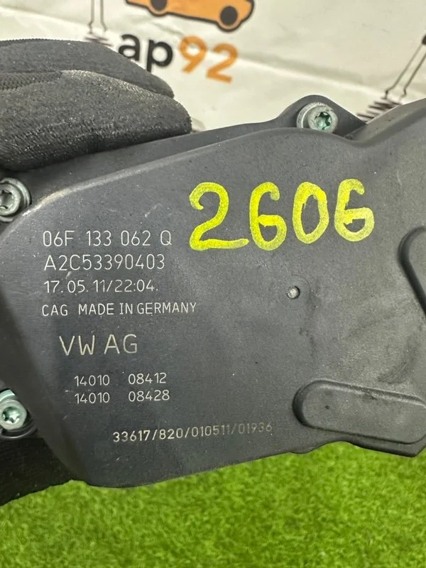 Дроссельная заслонка Audi A4 8K CDNB 2011 - миниатюра 6