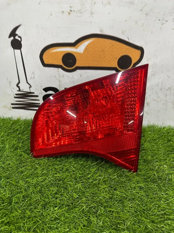 Стоп-сигнал Audi A4 B7 BFB 2008 - миниатюра 6