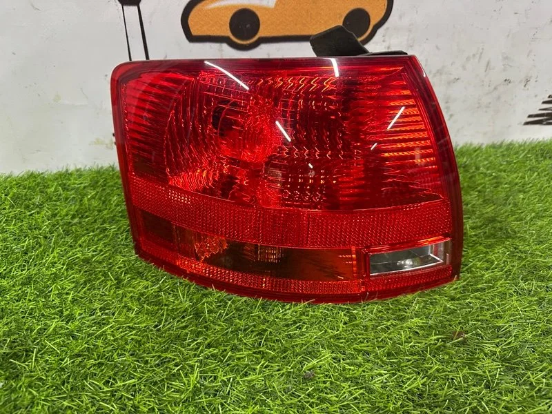 Стоп-сигнал левый Audi A4 B7 BFB 2008 - миниатюра 2