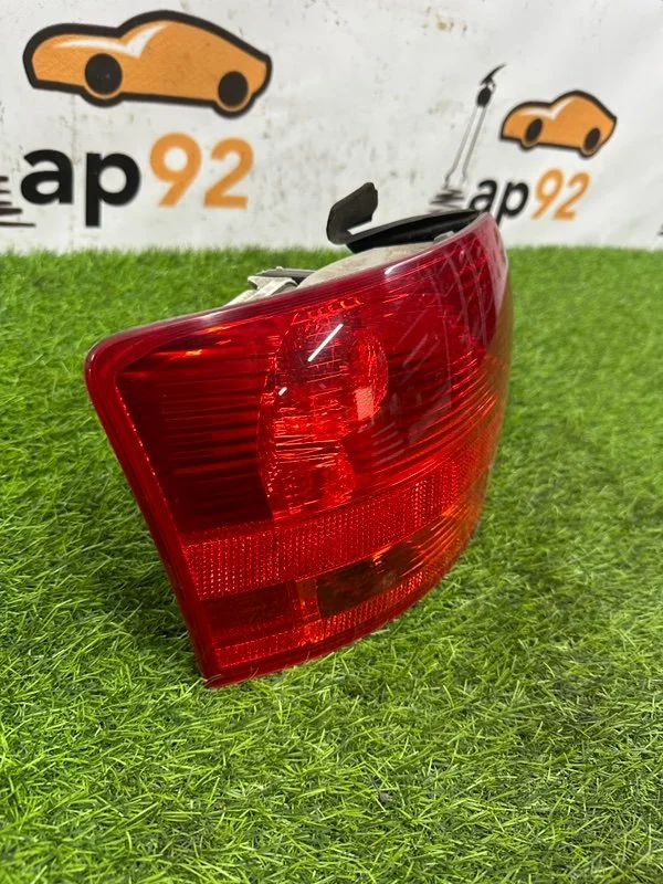 Стоп-сигнал левый Audi A4 B7 BFB 2008 - миниатюра 3