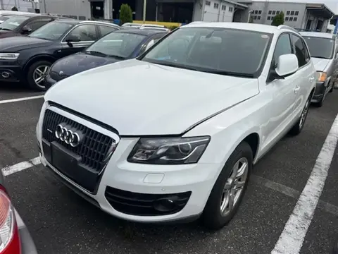 Двигатель Audi Q5 8R CDNC 2011