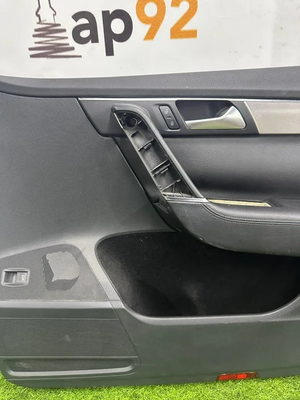 Накладка двери передняя правая Volkswagen Passat - миниатюра 3