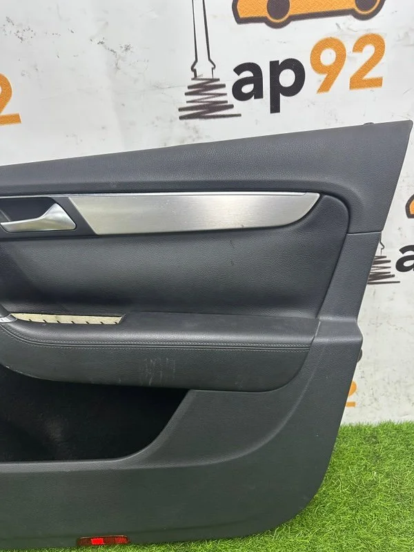 Накладка двери передняя правая Volkswagen Passat - миниатюра 4