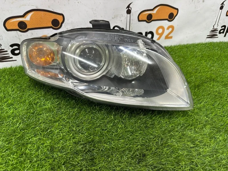 Фара ксеноновая правая Audi A4 B7 BFB 2008 - миниатюра 2