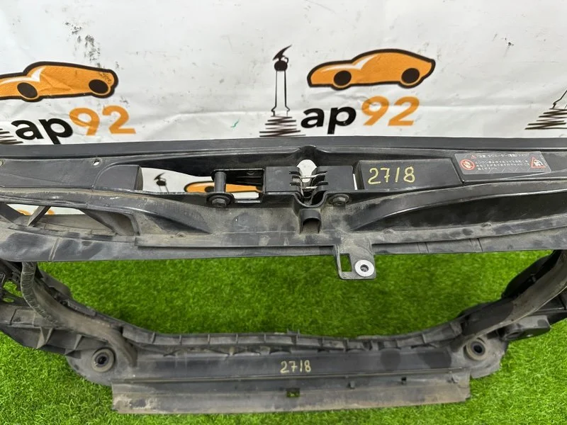 Рамка радиатора Audi A4 B7 BFB 2008 - миниатюра 3
