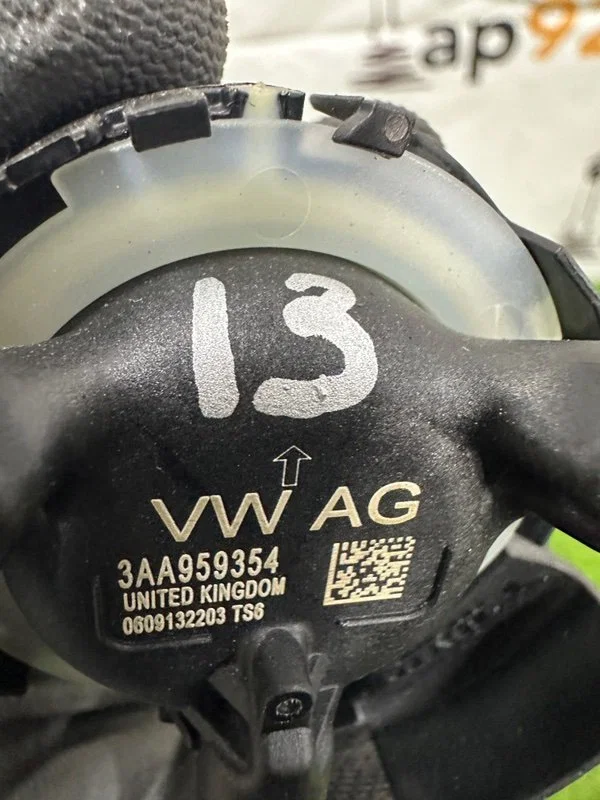 Датчик подушки безопасности передний Volkswagen - миниатюра 5