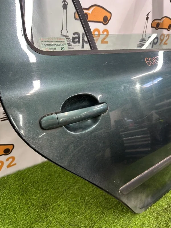 Дверь боковая задняя правая Skoda Octavia A5 BKD - миниатюра 6