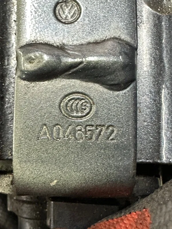 Петля двери задняя правая Volkswagen Passat B7 - миниатюра 9
