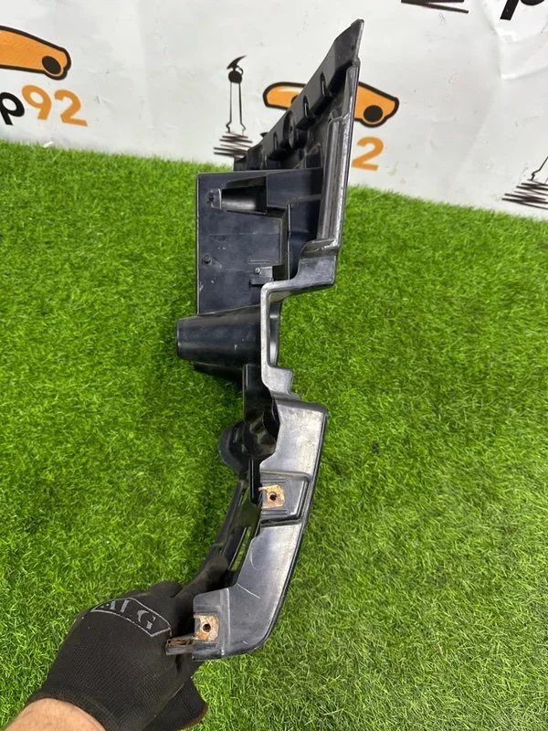 Крепление бампера заднее левое BMW X1 E84 N52B30A - миниатюра 5