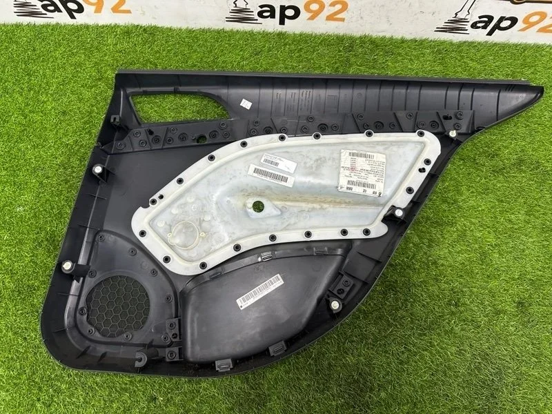 Накладка двери задняя левая Skoda Octavia RS A5 - миниатюра 6