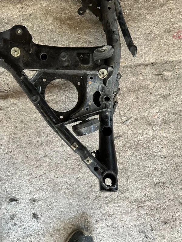Балка подвески передняя BMW 1-series F20 N13B16A - миниатюра 3