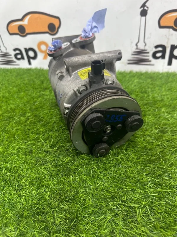 Компрессор кондиционера VOLVO c30 B4204S3 2012 - миниатюра 2