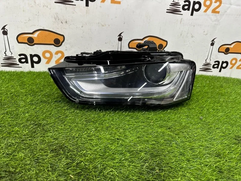 Фара ксеноновая левая Audi A4 8K CDNB 2014 - миниатюра 2