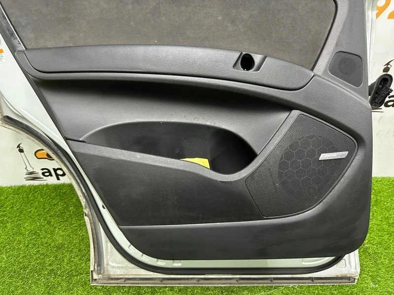 Солнцезащитная шторка боковая задняя Audi Q7 4L - миниатюра 6