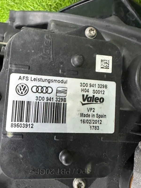 Фара ксеноновая правая Volkswagen Passat B7 CAXA - миниатюра 9