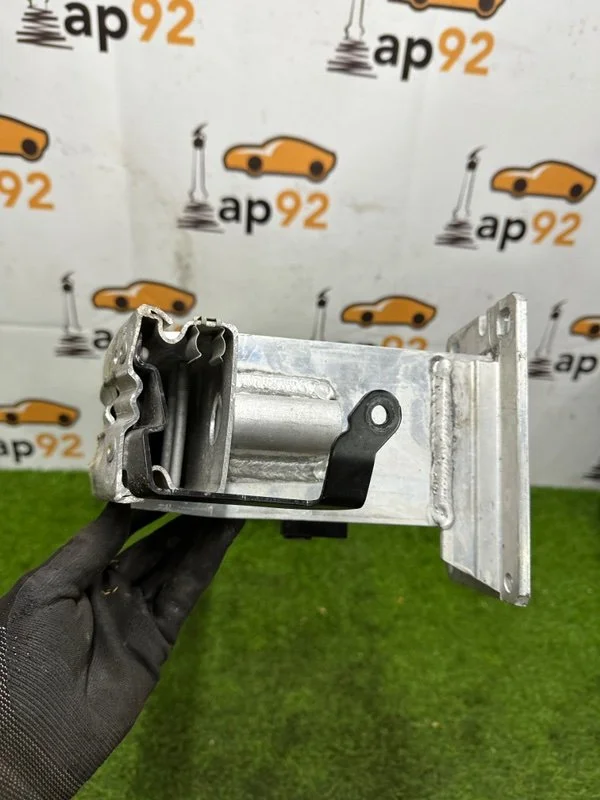 Усилитель бампера передний Audi A4 8K CDNB 2014 - миниатюра 6