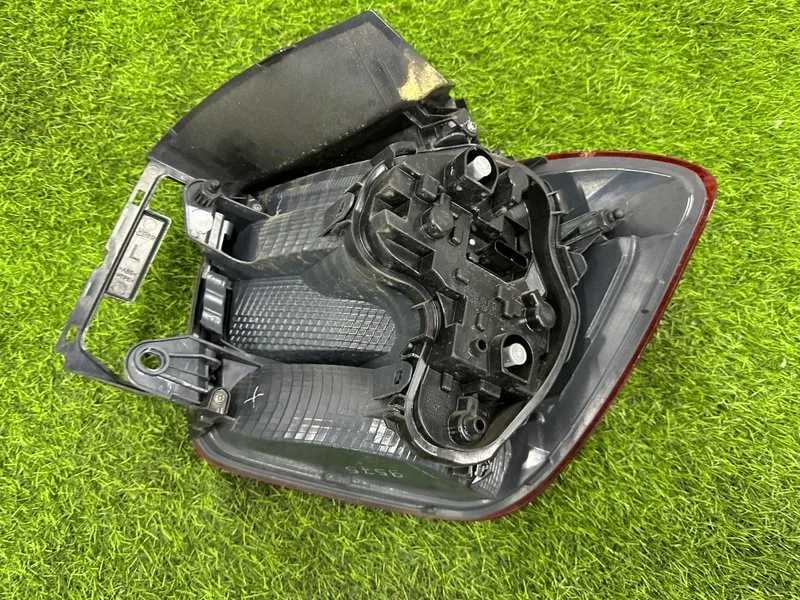 Стоп-сигнал левый BMW 1-series F20 N13B16A 2014 - миниатюра 7