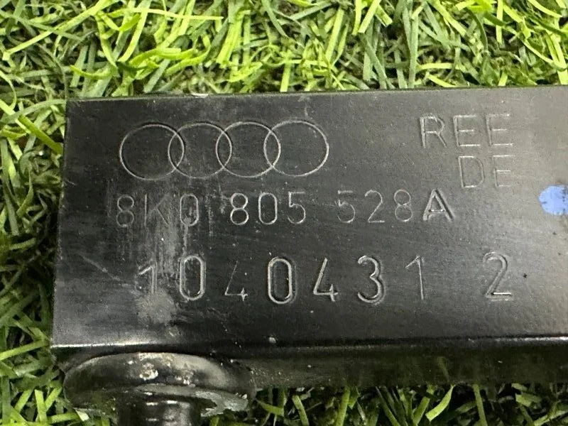 Распорка передняя Audi A5 8T CDNC 2011 - миниатюра 7