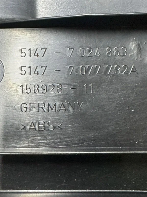 Накладка замка багажника BMW 5-series E60 N52B25A - миниатюра 10