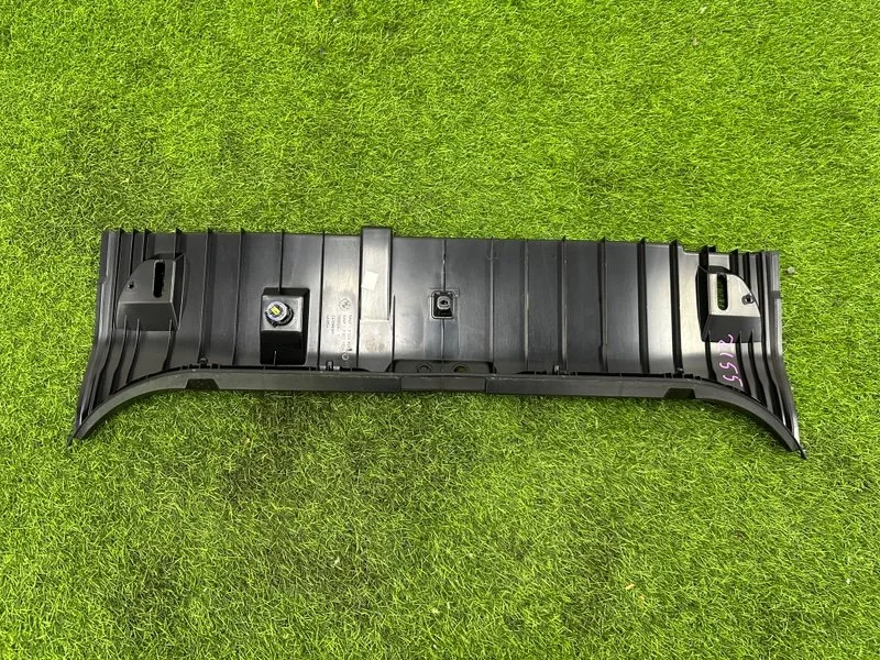 Накладка замка багажника BMW 5-series E60 N52B25A - миниатюра 3