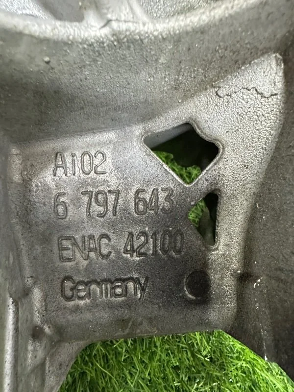 Балка подвески передняя BMW 5-series F10 N55B30A - миниатюра 10