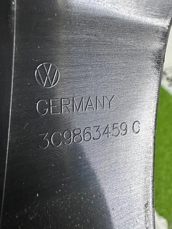 Накладка замка багажника Volkswagen Passat B7 CAXA - миниатюра 7