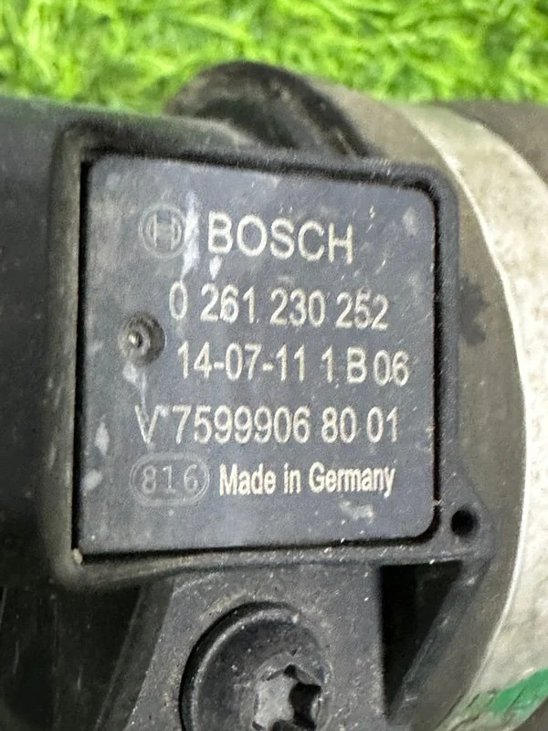 Патрубок интеркулера BMW 1-series F20 N13B16A 2014 - миниатюра 9