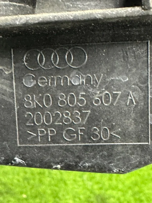 Крепление фары левое Audi A4 8K CDHB 2010 - миниатюра 7