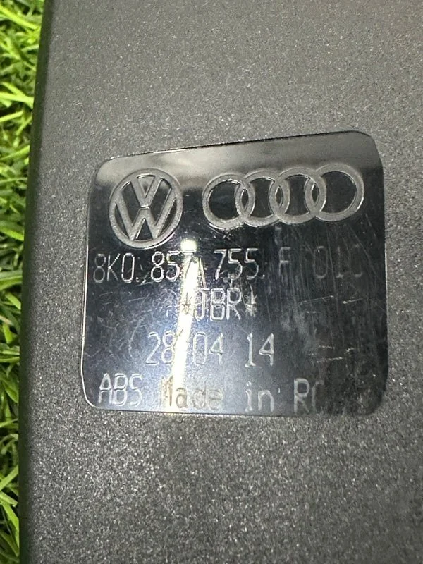 Замок ремня безопасности передний Audi A4 8K CDNB - миниатюра 8