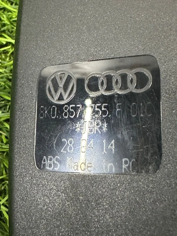Замок ремня безопасности передний Audi A4 8K CDNB - миниатюра 9