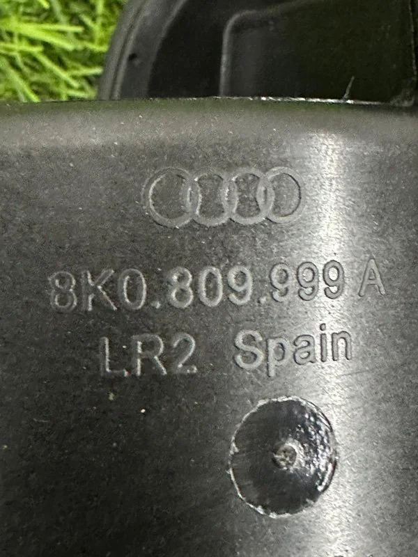 Лючок топливного бака Audi A4 8K CDNB 2014 - миниатюра 6