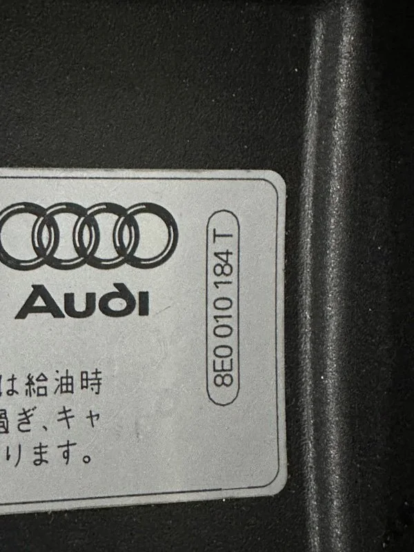 Лючок топливного бака Audi A4 8K CDNB 2014 - миниатюра 7