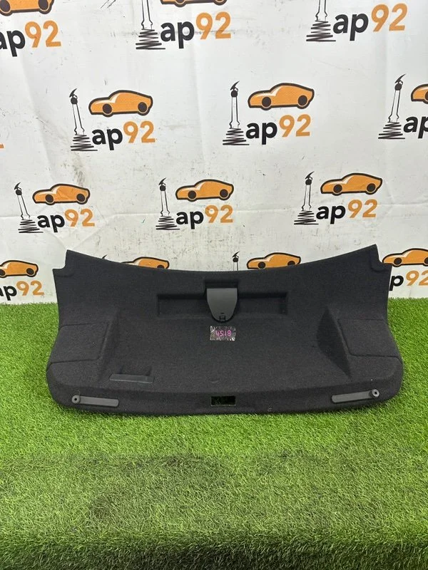 Обшивка крышки багажника Audi A4 8K CDHB 2010 - изображение 1