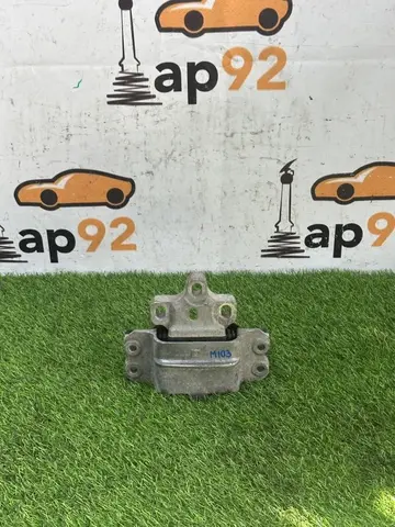 Подушка двигателя левая Skoda Octavia RS A5 CCZA
