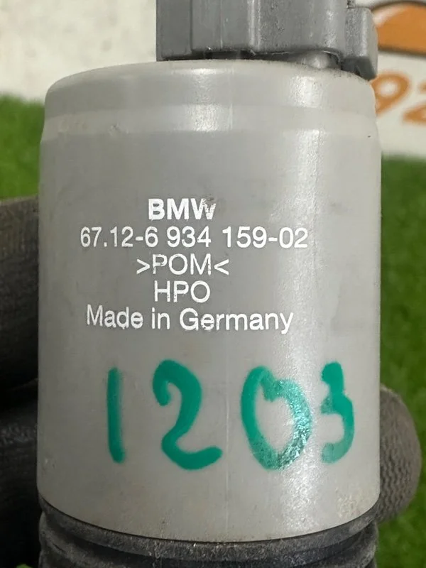 Насос омывателя BMW X1 E84 N52B30A 2010 - миниатюра 5