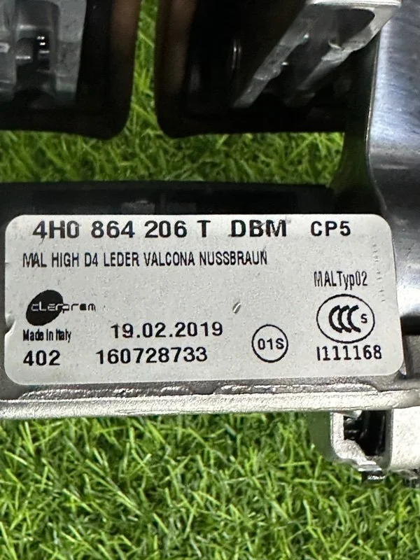 Подлокотник передний Audi A8 4H CTGA 2016 - миниатюра 8