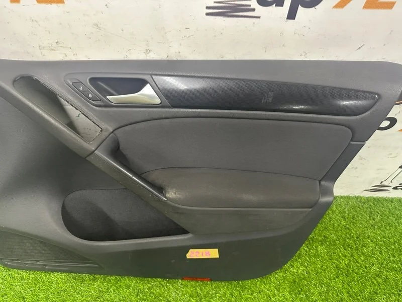 Накладка двери Volkswagen Golf MK6 2012 - миниатюра 3